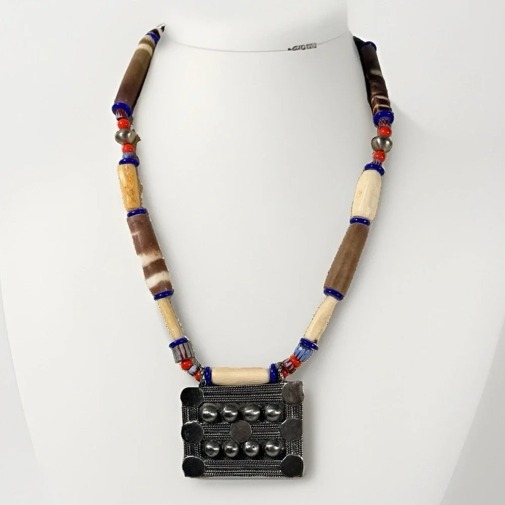 Kenneth Lane Tribal Statement Necklace Ethnic Style Beads Silver Tone Amulet 22